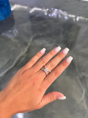 LIV "Xandra" Criss Cross Diamond ring
