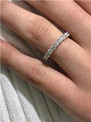 LIV 14k White Gold & Diamonds 1.28ct G/VS 11 Stone Shared Prong Classic Band Ring