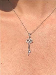 LIV 14kt White Gold Genuine White Diamonds Key Design Drop Fashion Necklace New Gift