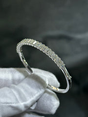 LIV 14k White Gold & Diamonds 5.10ct G-VS1 Emerald Cut Classic Design Stackable Bangle Bracelet 7" L