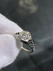 LIV 14k White Gold & Diamond Round Cut 0.10ct tw Vintage Halo Band Ring Size 5.5