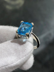 LIV 14k White Gold & Blue Topaz Emerald Cut Solitaire Design Band Ring Size 6