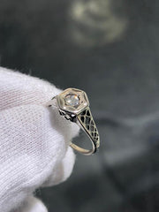 LIV 14k White Gold & Diamond Round Cut 0.10ct tw Vintage Halo Band Ring Size 5.5