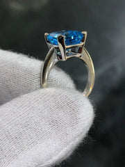 LIV 14k White Gold & Blue Topaz Emerald Cut Solitaire Design Band Ring Size 6