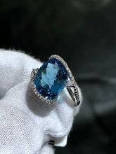 LIV 14k White Gold Natural White Diamond & Blue Topaz Large Abstract Halo Ring Sz 7