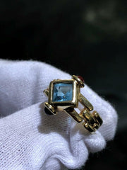 LIV 14k Solid Yellow Gold Round Blue Topaz & Red Ruby Cabochon Vintage Halo Ring Size 7