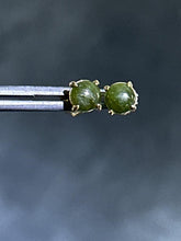 LIV 14k Yellow Gold Natural Green Jade 2ct Round Cut Screw Back Earrings Hand Made