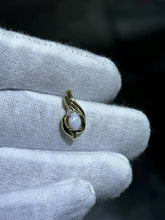 LIV 14k Yellow Gold Vintage Diamond & White Opal Halo Swirl Charm Pendant 1.4 Grams