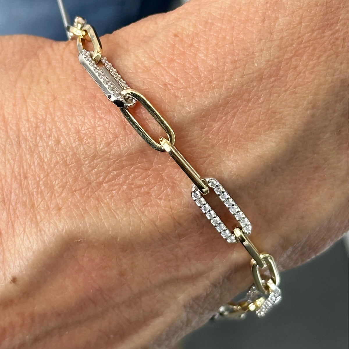 LIV “Lucy” 5 diamond links paper link bracelet