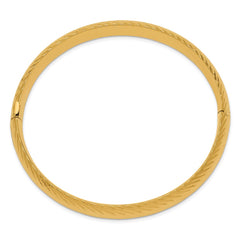 14k 7/16 Polished Textured 10.00mm Hinged Oval Bangle Bracelet