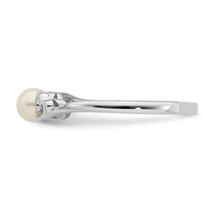 Sterling Silver Rhodium-plated FW Cultured Pearl Ring - 9