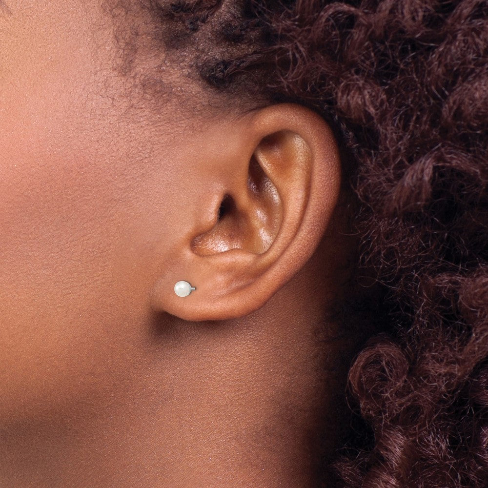 Sterling Silver Rhodium-plated 3-4mm White Round Freshwater Cultured Pearl Post Earrings