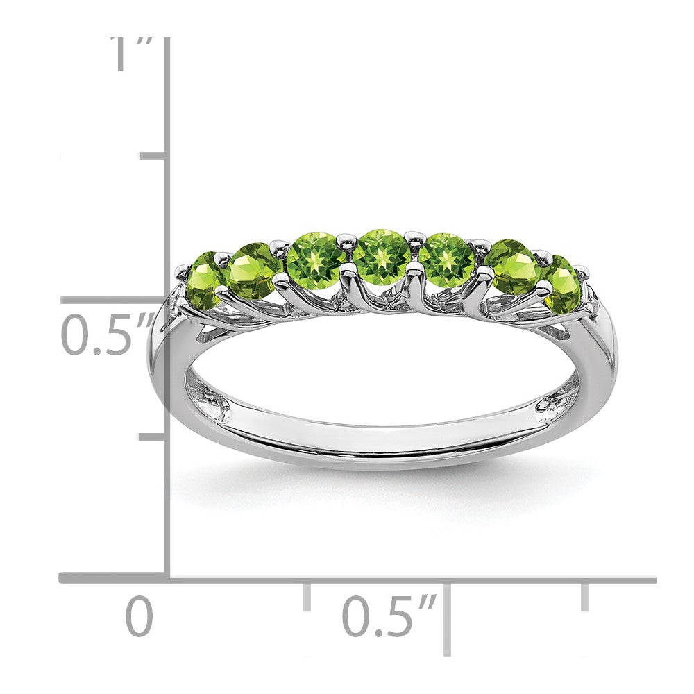 14k White Gold Peridot and Diamond 7-stone Ring