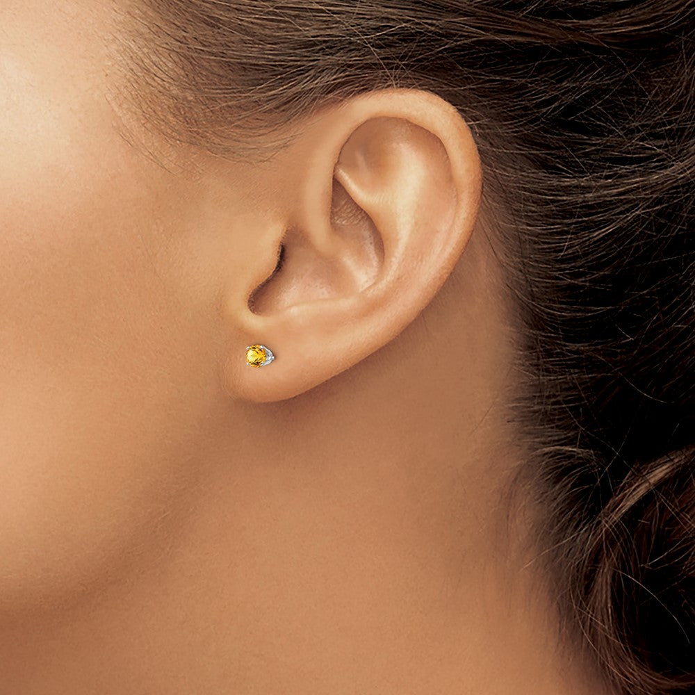 14k White Gold 4mm Citrine Stud Earrings