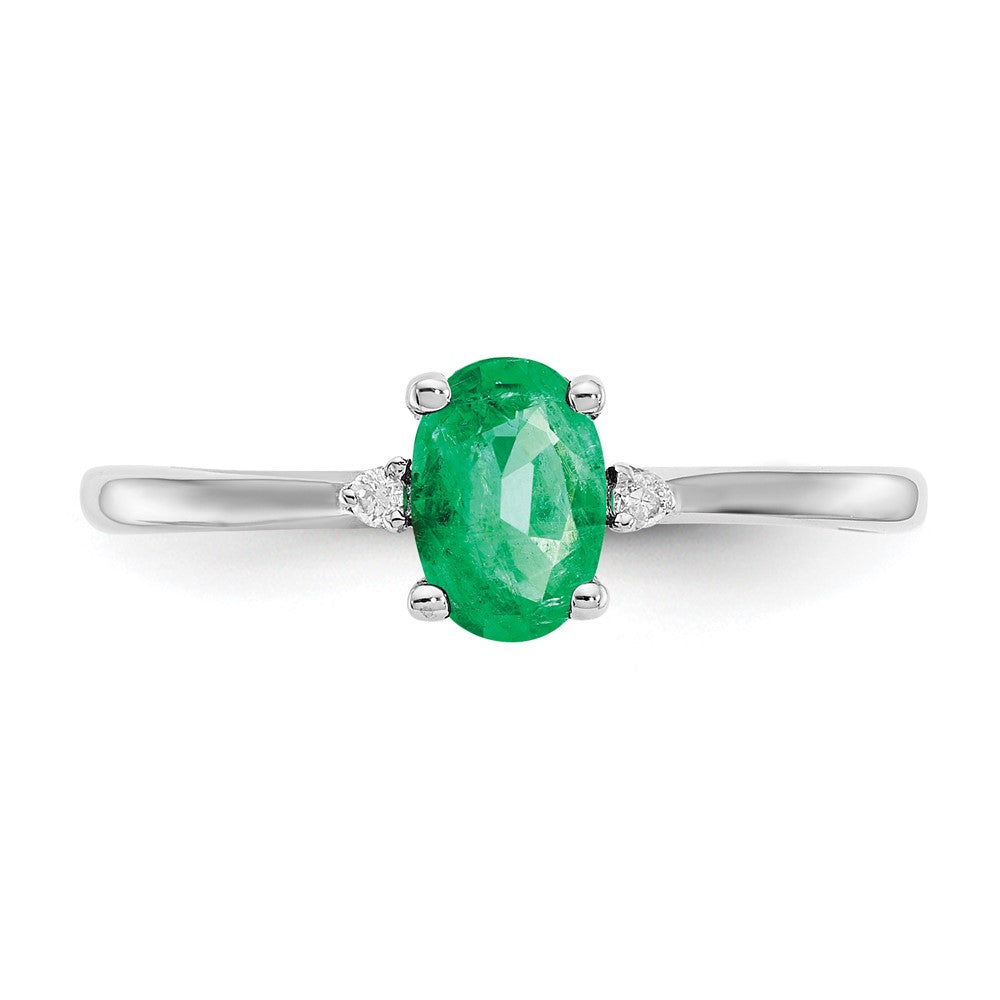 14k White Gold Diamond & Emerald Birthstone Ring