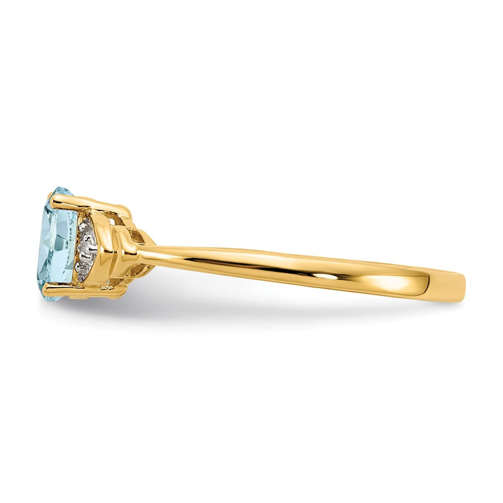 14k Aquamarine and Diamond Ring