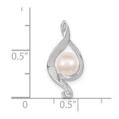 14k White Gold 5.5mm Round Freshwater Cultured Pearl AAA Diamond Pendant
