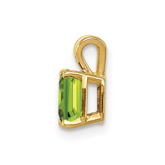 14k 6x4mm Emerald Cut Peridot pendant