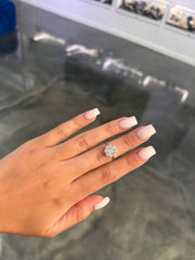 LIV "Alexa" Diamond Halo Ring