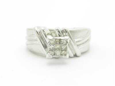 LIV 14k White Gold & Diamonds Princess Cut Solitaire Design Engagement Band Ring
