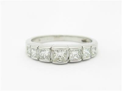 LIV 14k White Gold Princess Cut Diamonds Graduated Design Wedding Band Ring