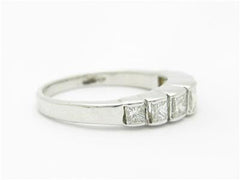 LIV 14k White Gold Princess Cut Diamonds Graduated Design Wedding Band Ring