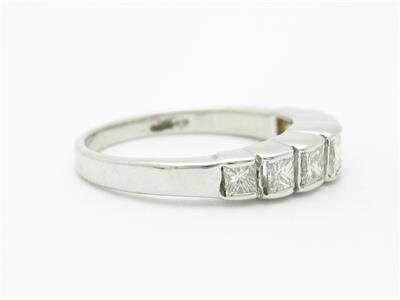 LIV 14k White Gold Princess Cut Diamonds Graduated Design Wedding Band Ring