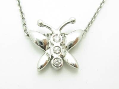 LIV 14kt White Gold Genuine White Diamond Butterfly Design Halo Necklace New Gift