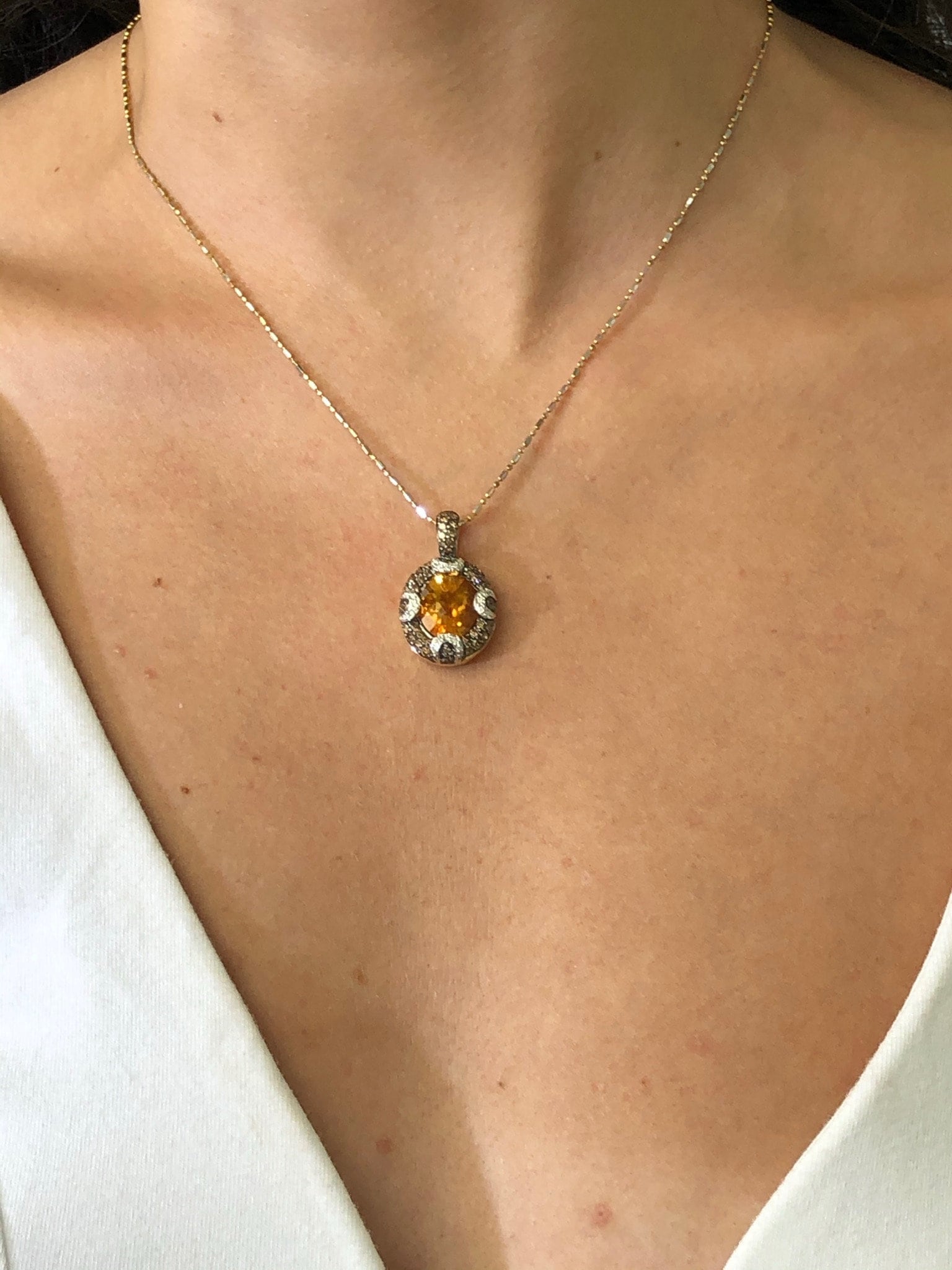 LIV 18k Yellow Gold Diamonds & Golden Citrine Oval Cut Champagne Diamond Necklace