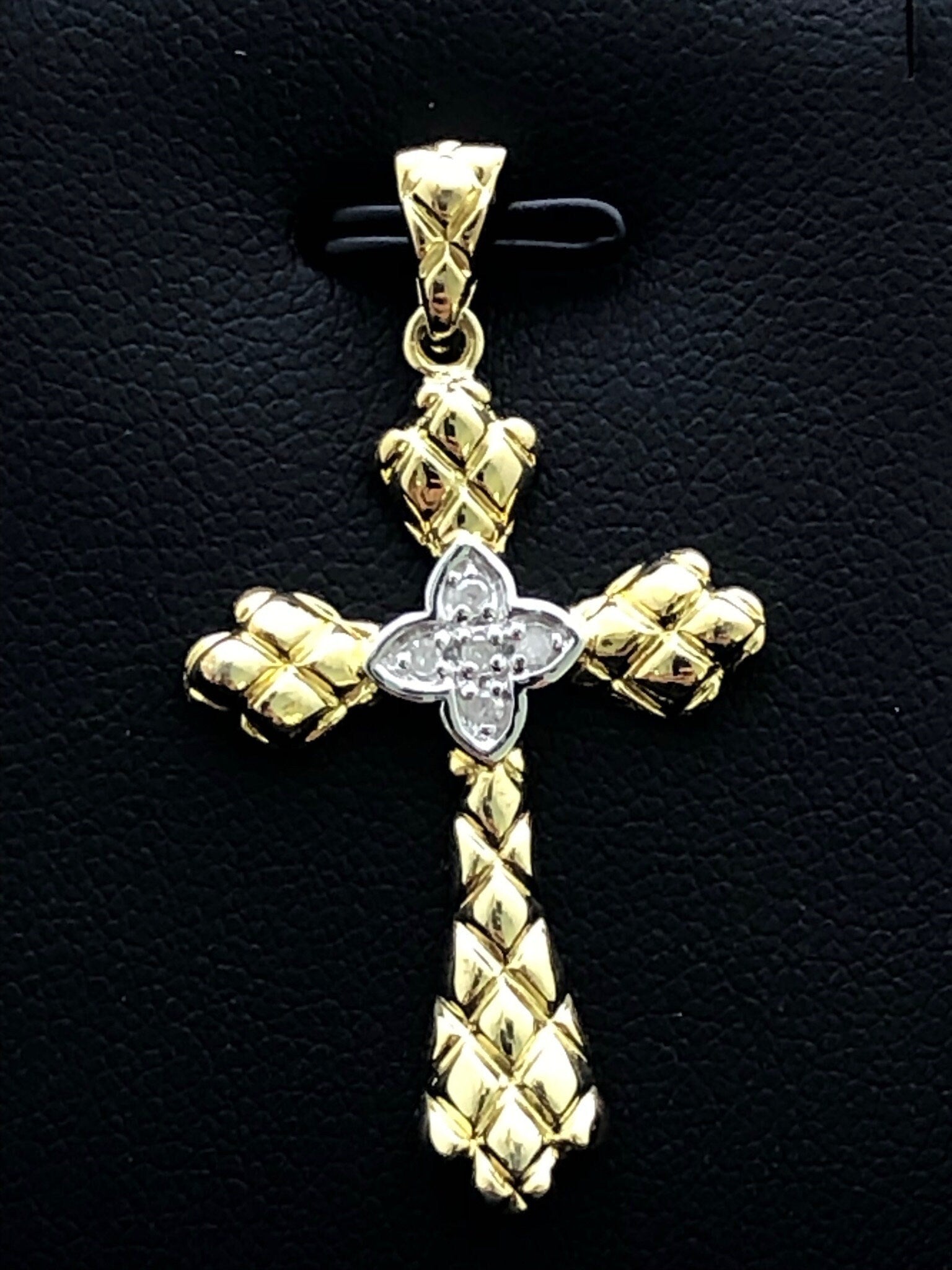 LIV 18k Gold Sterling Silver .925 White Diamond Pave Set Cable Large Cross Necklace