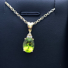 LIV 14k Yellow Gold Diamond & Green Peridot Pear Shape Halo Solitaire Pendant Necklace Gift