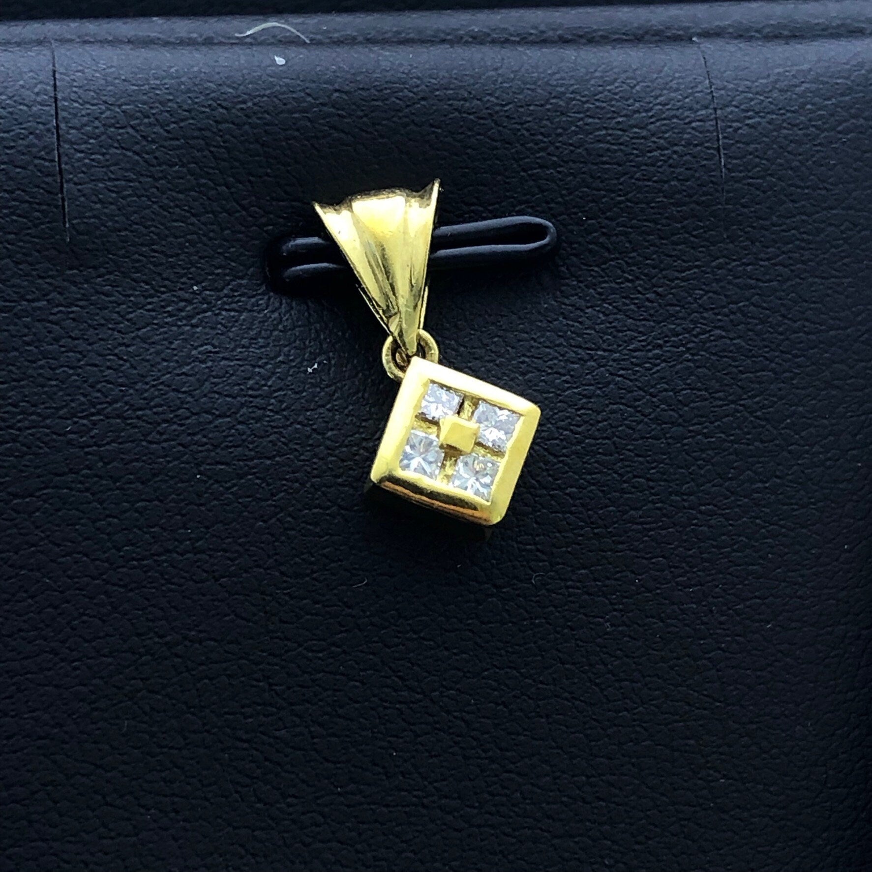 LIV 14k Yellow Gold & Diamonds Princess Cut Design Pendant Necklace Gift