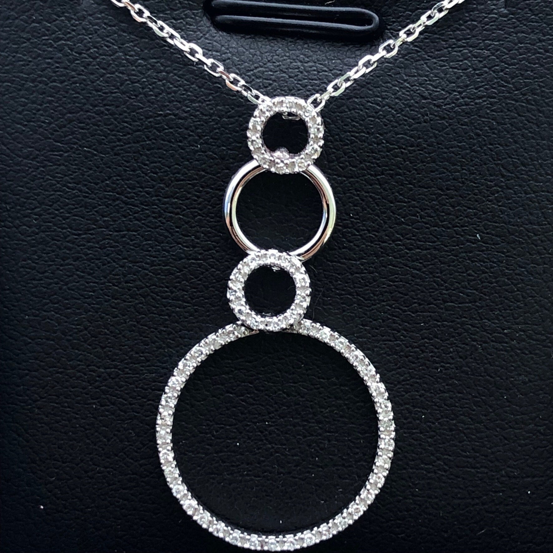 LIV 14k White Gold & Diamonds G/VS1 Round Cut Circle Design Halo Pendant Necklace