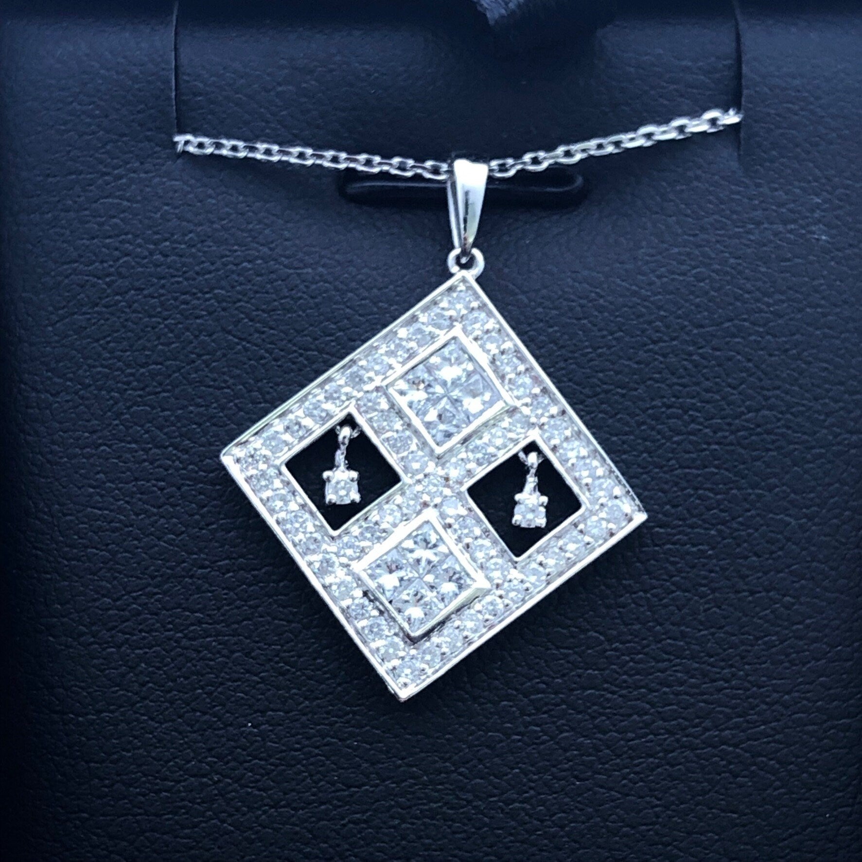 LIV 14k White Gold & Diamonds Round Princess Cut Design Large Halo Pendant Necklace