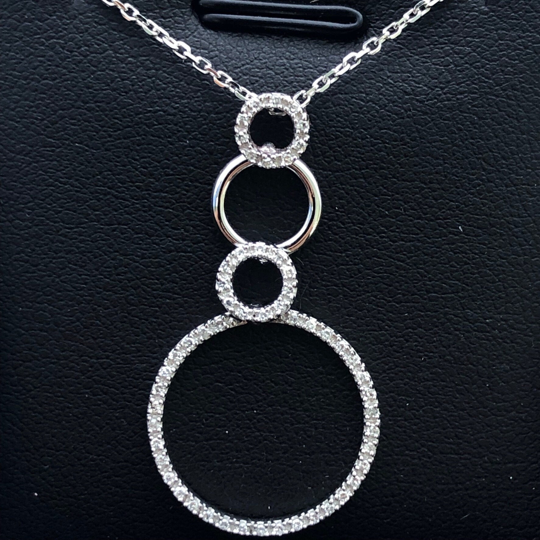 LIV 14k White Gold & Diamonds G/VS1 Round Cut Circle Design Halo Pendant Necklace