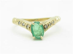 LIV 14k Yellow Gold & Diamonds Green Emerald Oval Shape Stone Band Ring Gift