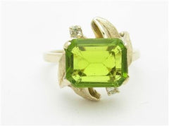 LIV 14k Yellow Gold Vintage Design Diamond & Green Peridot Emerald Cut Stone Ring Gift