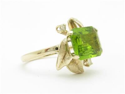 LIV 14k Yellow Gold Vintage Design Diamond & Green Peridot Emerald Cut Stone Ring Gift