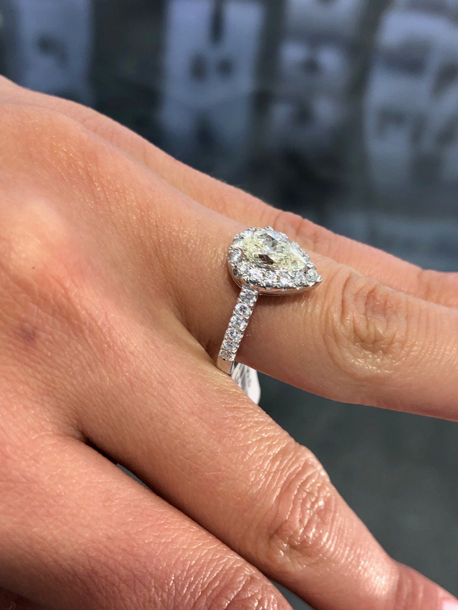 LIV 14k White Gold & Natural Diamonds Pear Shape 2.76ct tw I/VS2 Engagement Ring