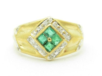 LIV Unique Solid 14KT Yellow Gold Genuine Green Emerald White Diamond Halo Band Ring