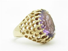 LIV 14k Yellow Gold Purple Amethyst Large Oval Stone Design Vintage Honey Comb Ring