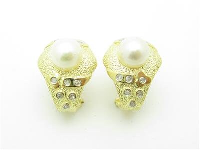 LIV 14kt Yellow Gold Diamond & Pearl Design French Back Diamond Stud Earrings Gift