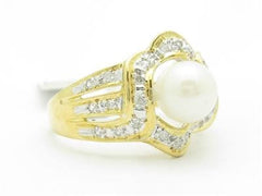 LIV 14k Yellow Gold Genuine Fresh Water Pearl Genuine Diamond Halo Band Design Ring