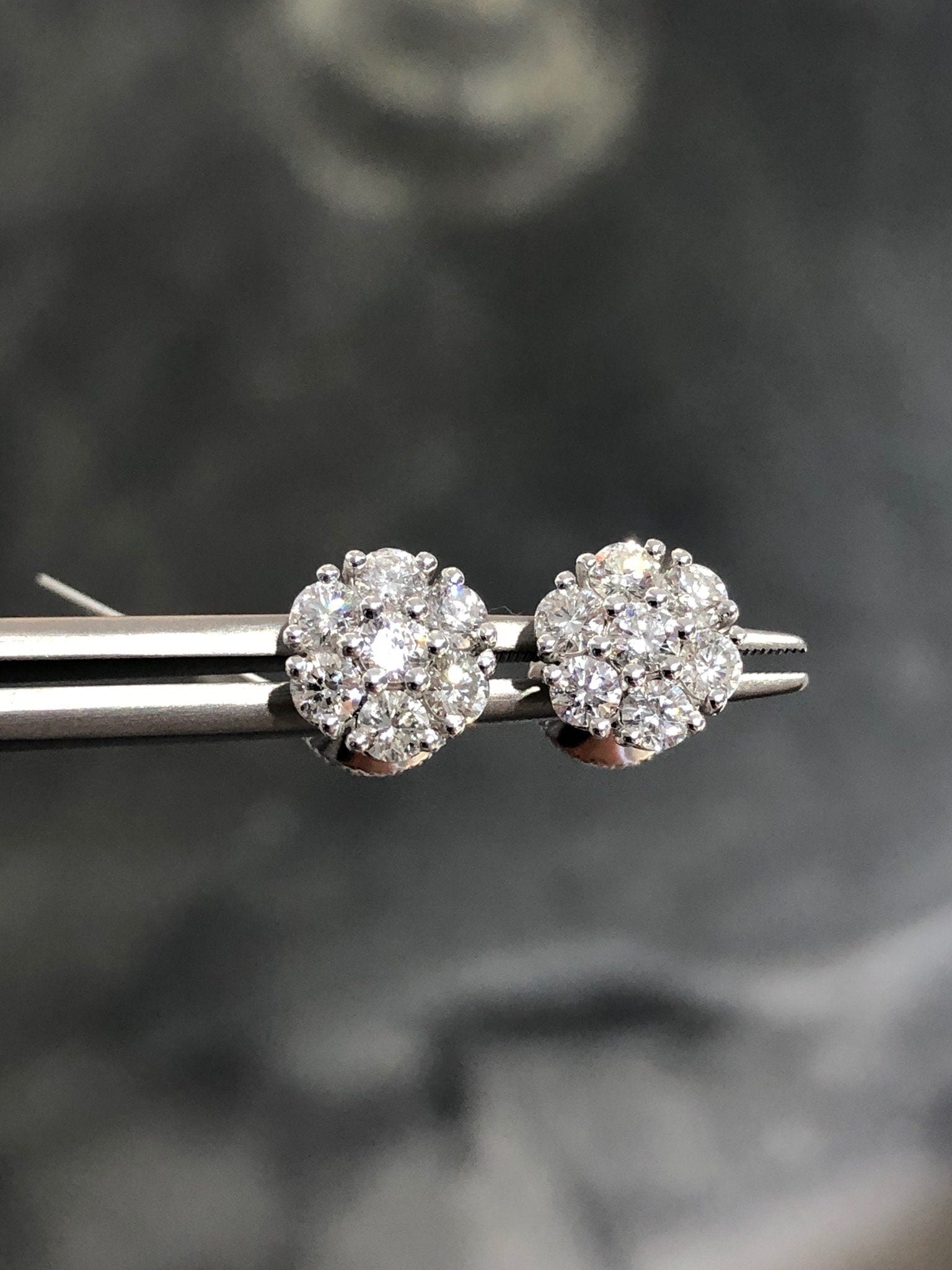 LIV 14k White Gold Natural Diamonds Flower Design Halo Stud Prong Set G/VS1 Earrings Bridal Gift Wedding