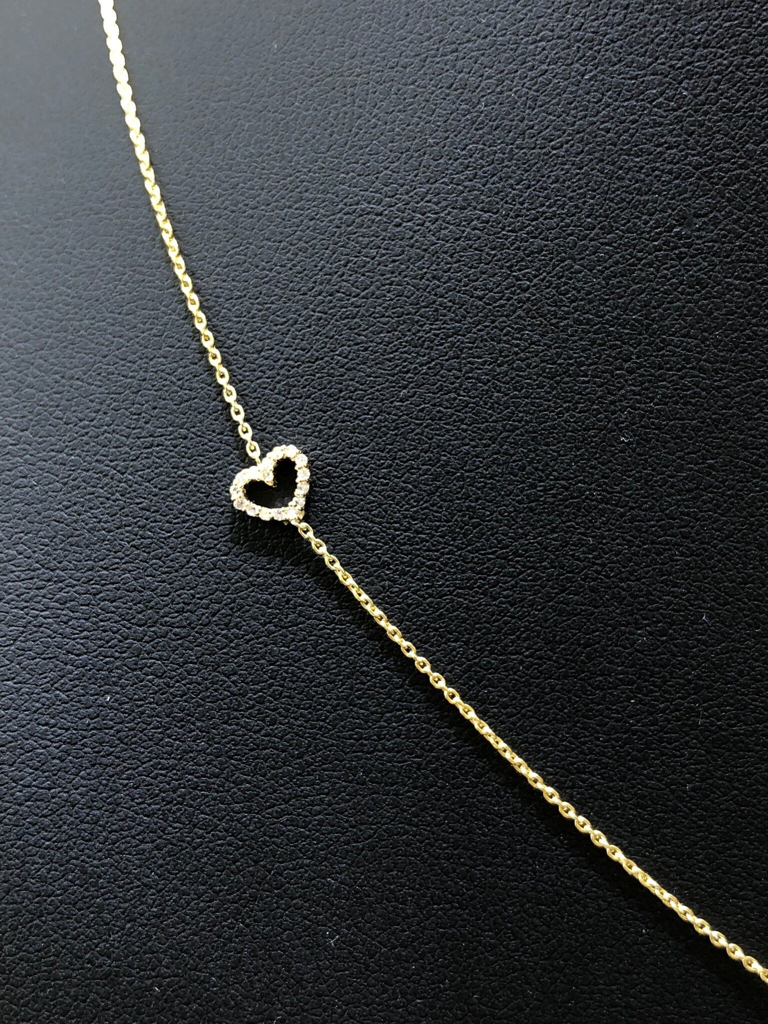 LIV 14K Yellow Gold Hand Made Natural Diamonds Mom & Heart Design Personalized Necklace Any Word or Phrase Available 16" Length