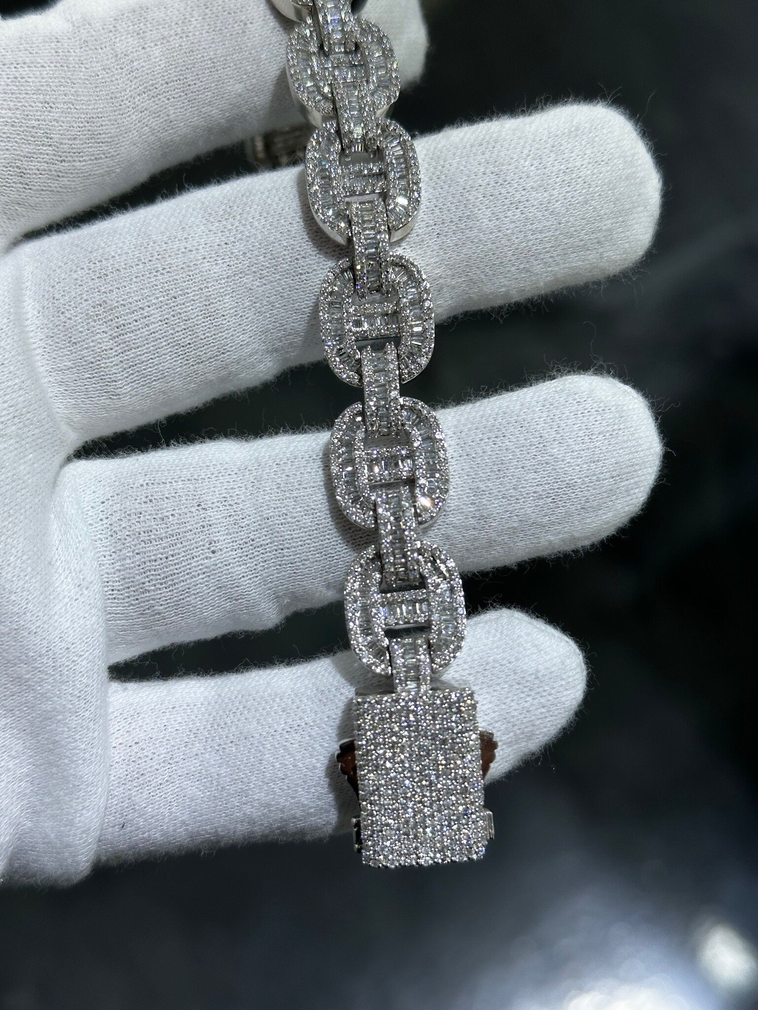 LIV 10k White Gold & Diamonds 8.50ct G-VS1 Gucci Link Design Hand Made Baguette Stackable Chunky Tennis Bracelet 8" L