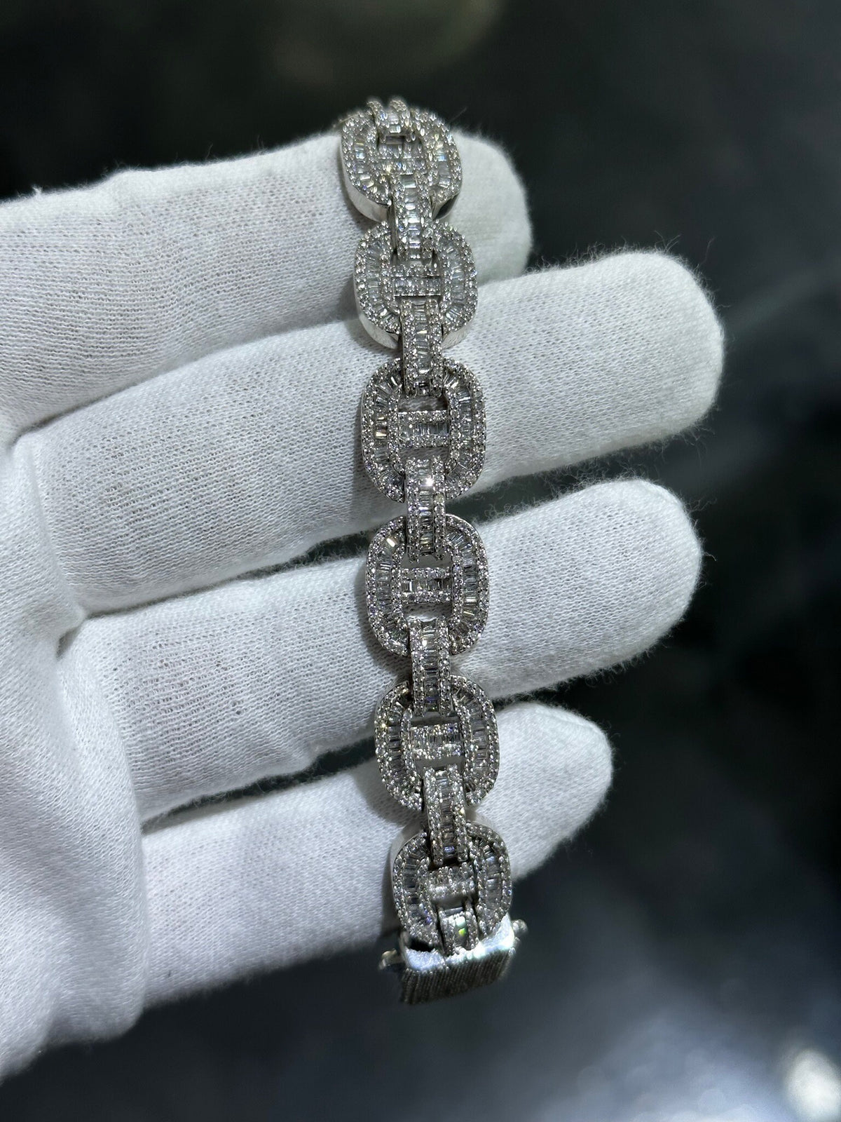 LIV 10k White Gold & Diamonds 8.50ct G-VS1 Gucci Link Design Hand Made Baguette Stackable Chunky Tennis Bracelet 8" L