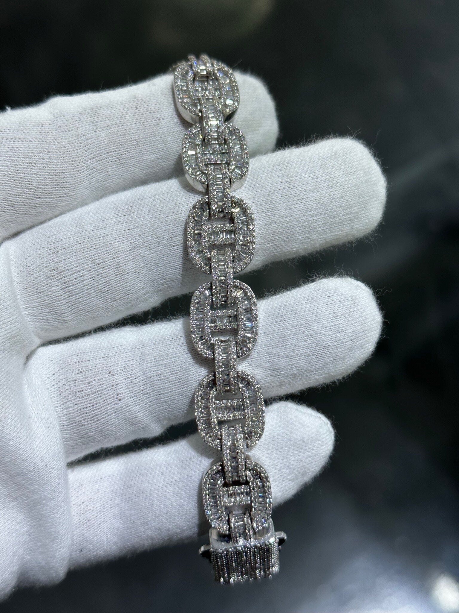 LIV 10k White Gold & Diamonds 8.50ct G-VS1 Gucci Link Design Hand Made Baguette Stackable Chunky Tennis Bracelet 8" L
