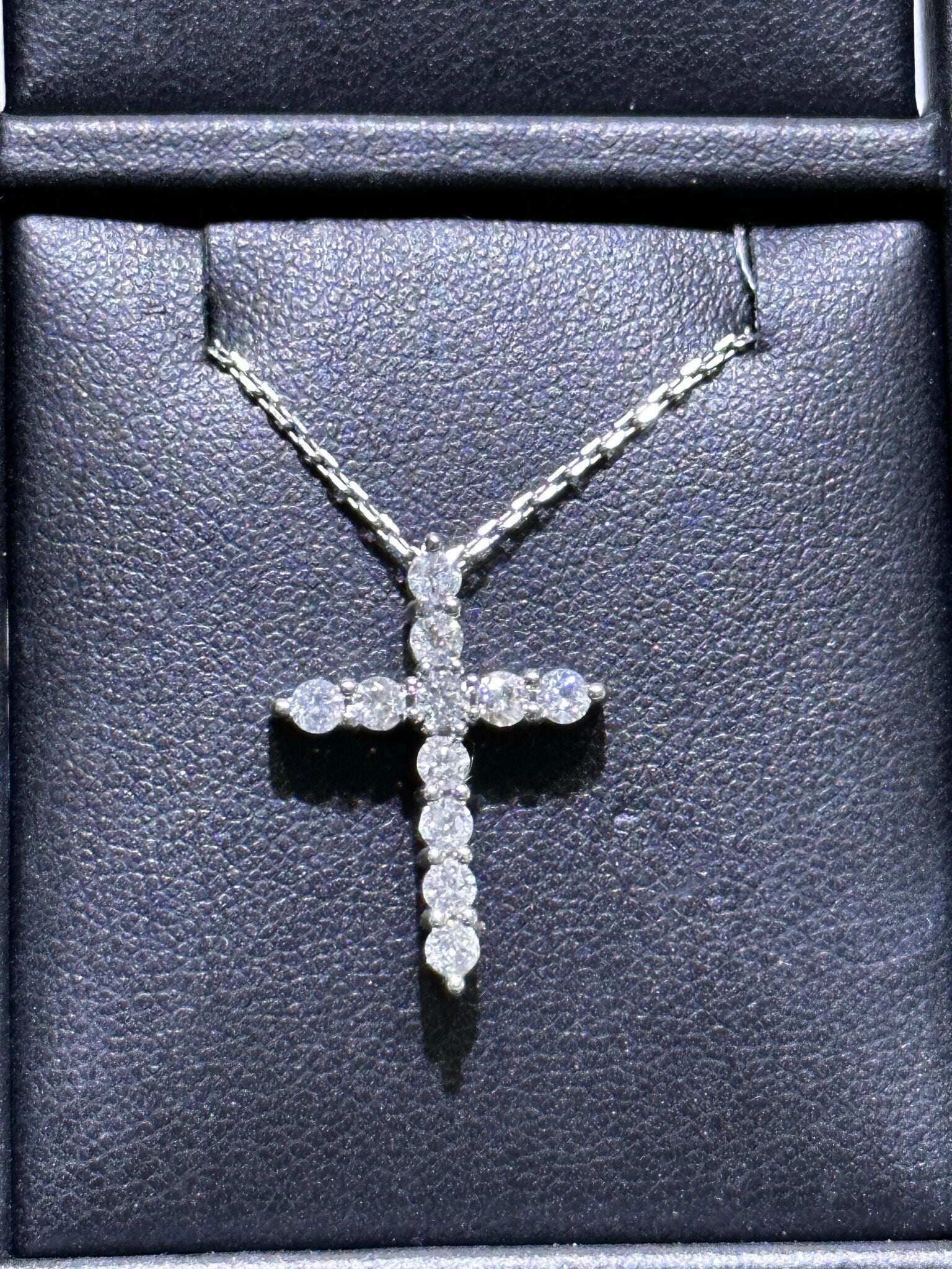 LIV 14k White Gold Natural White Diamonds Simple Classic Cross Crucifix Pendant Gift