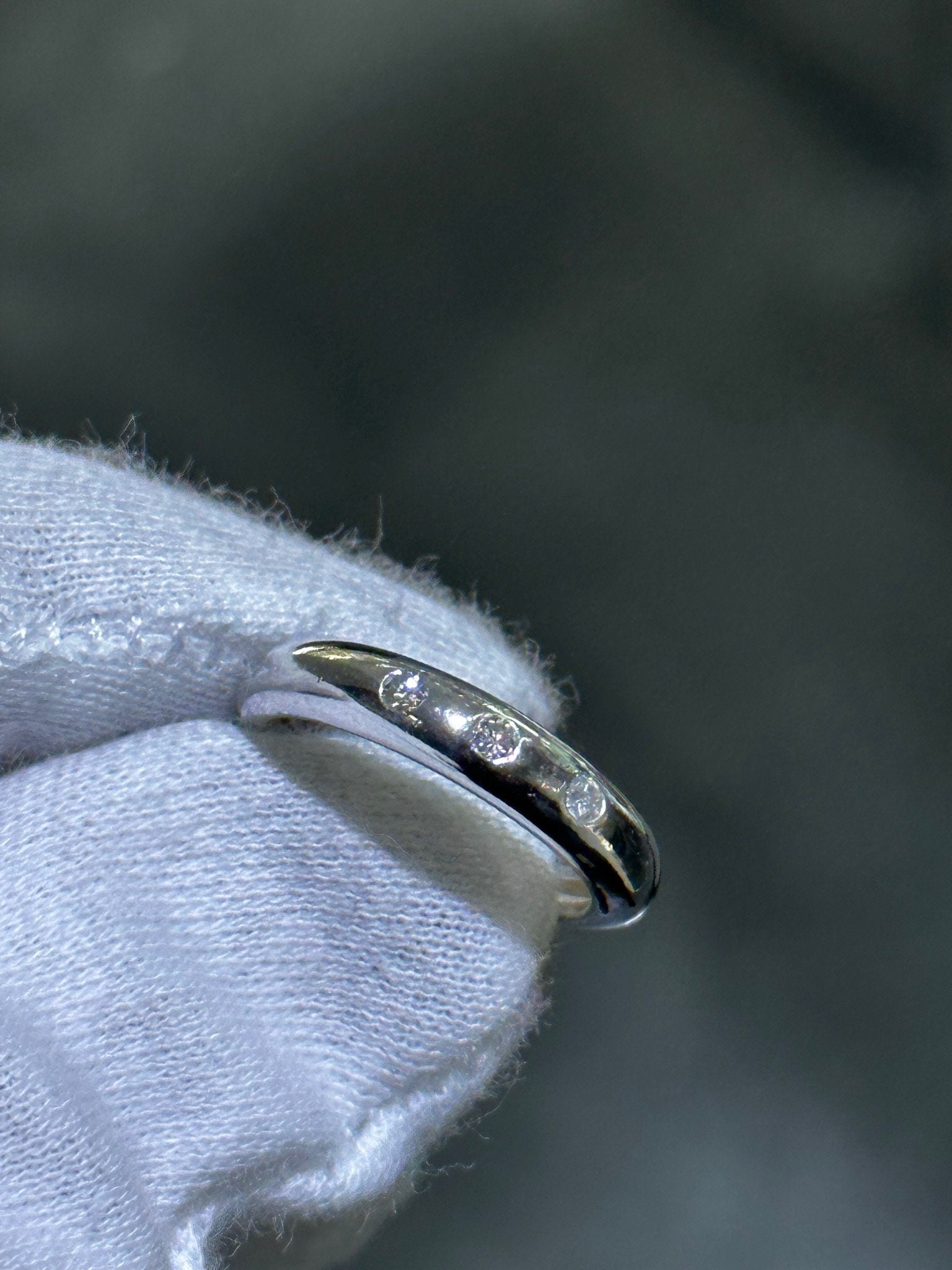 LIV 14k White Gold Natural White Diamond Bezel Set Wedding Band Ring Size 6 Gift